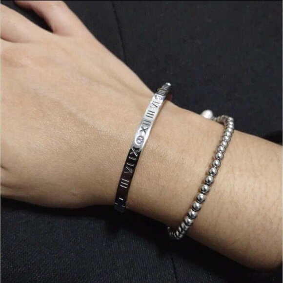 White Gold Roman Numeral Bangle Bracelet Cubic Zirconia Stackable womens jewelry - Picture 3 of 9